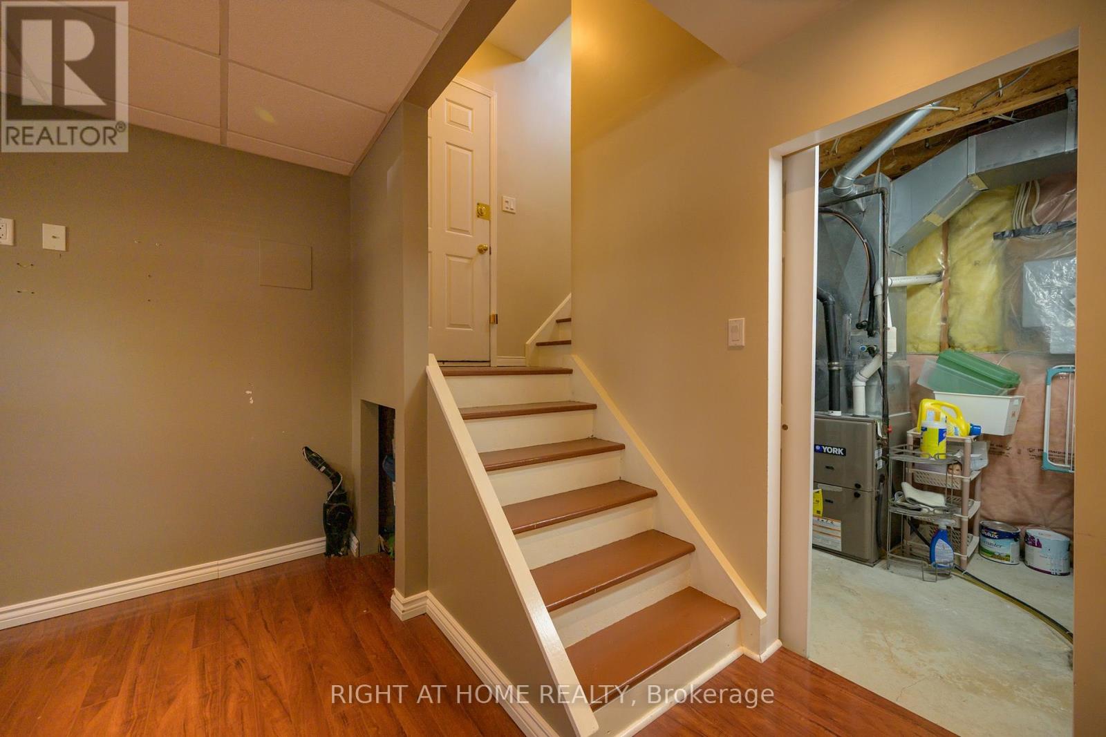 #29 7101 BRANIGAN GATE - 27