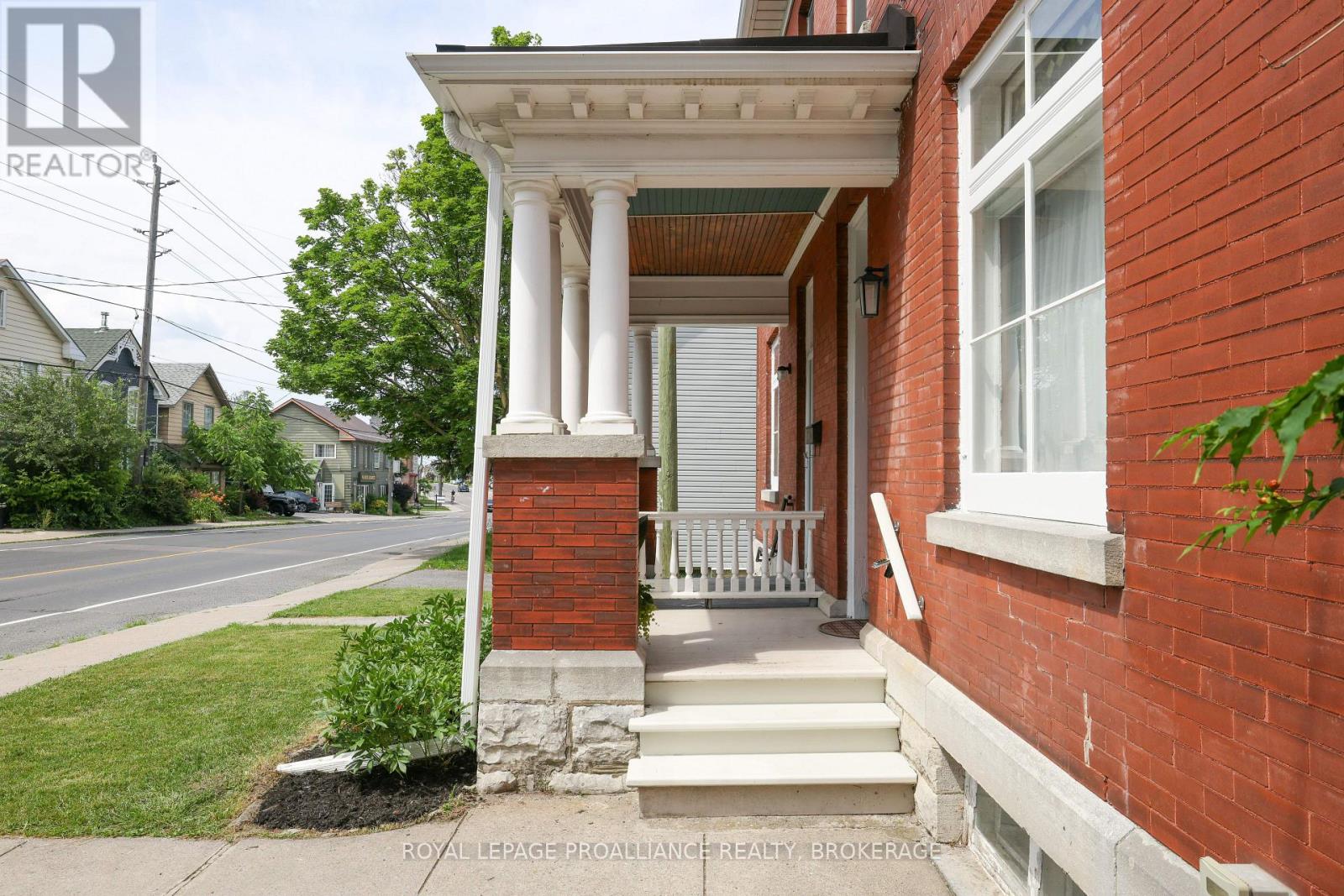 181 MONTREAL STREET - 1