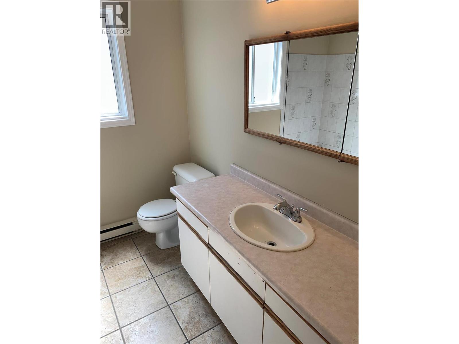 1425 Highland Drive S, Kelowna