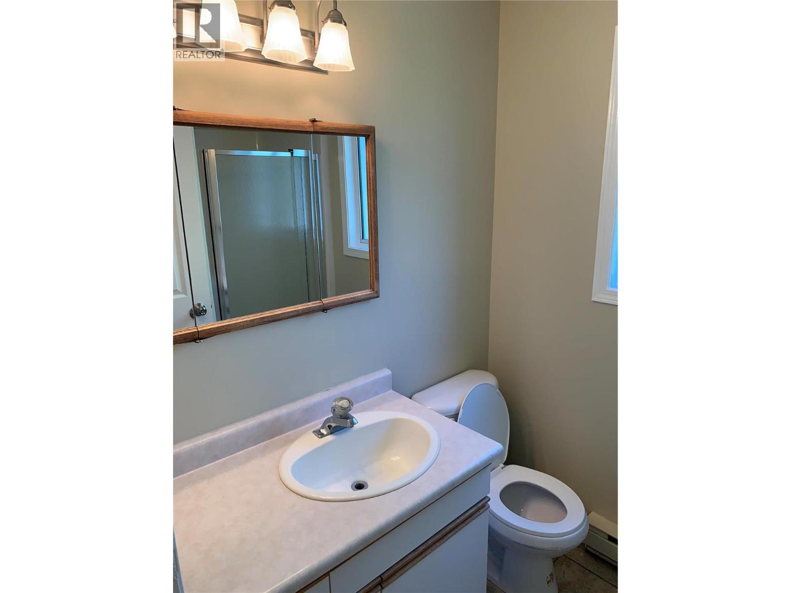 1425 Highland Drive S, Kelowna