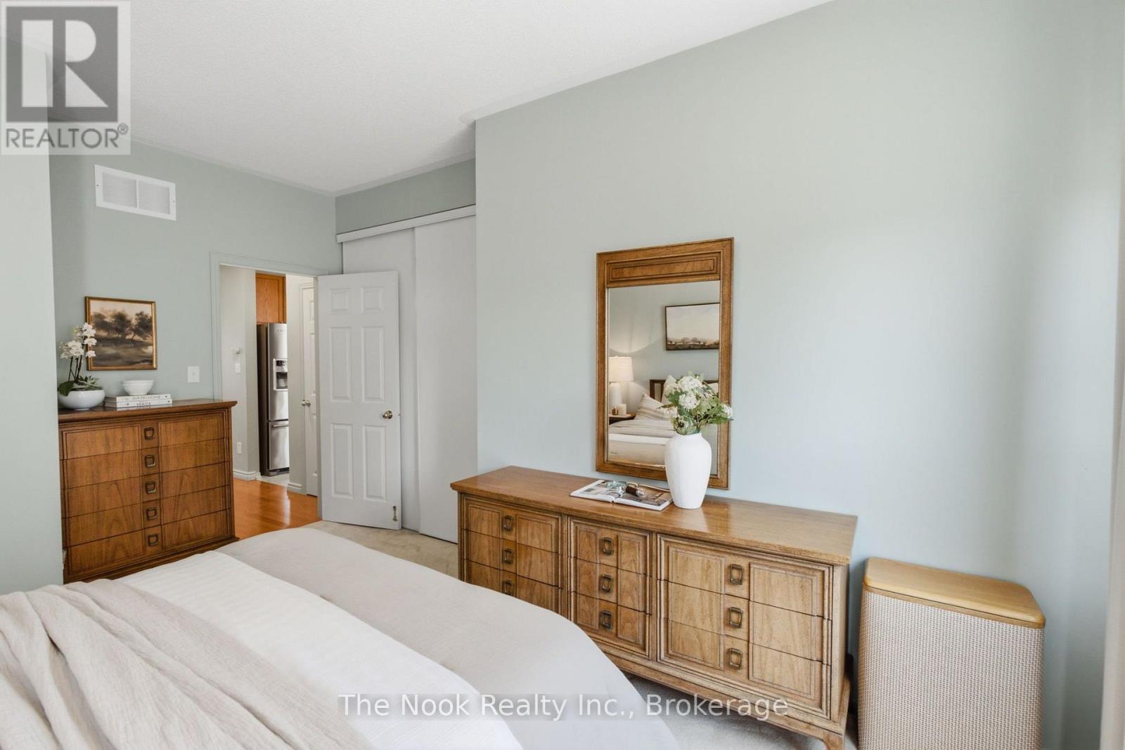 1120 TIMBERLAND CRESCENT - 21