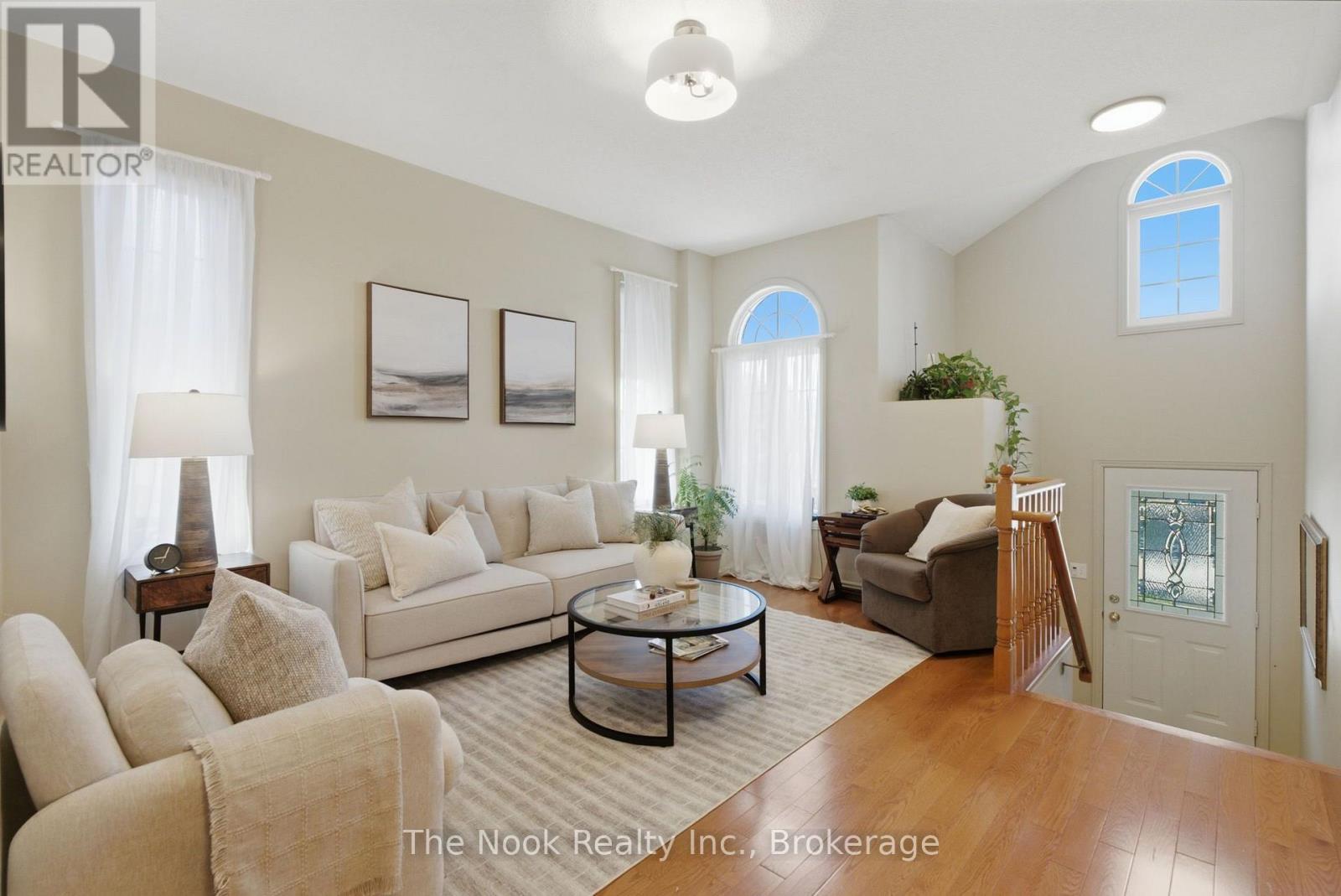 1120 TIMBERLAND CRESCENT - 3