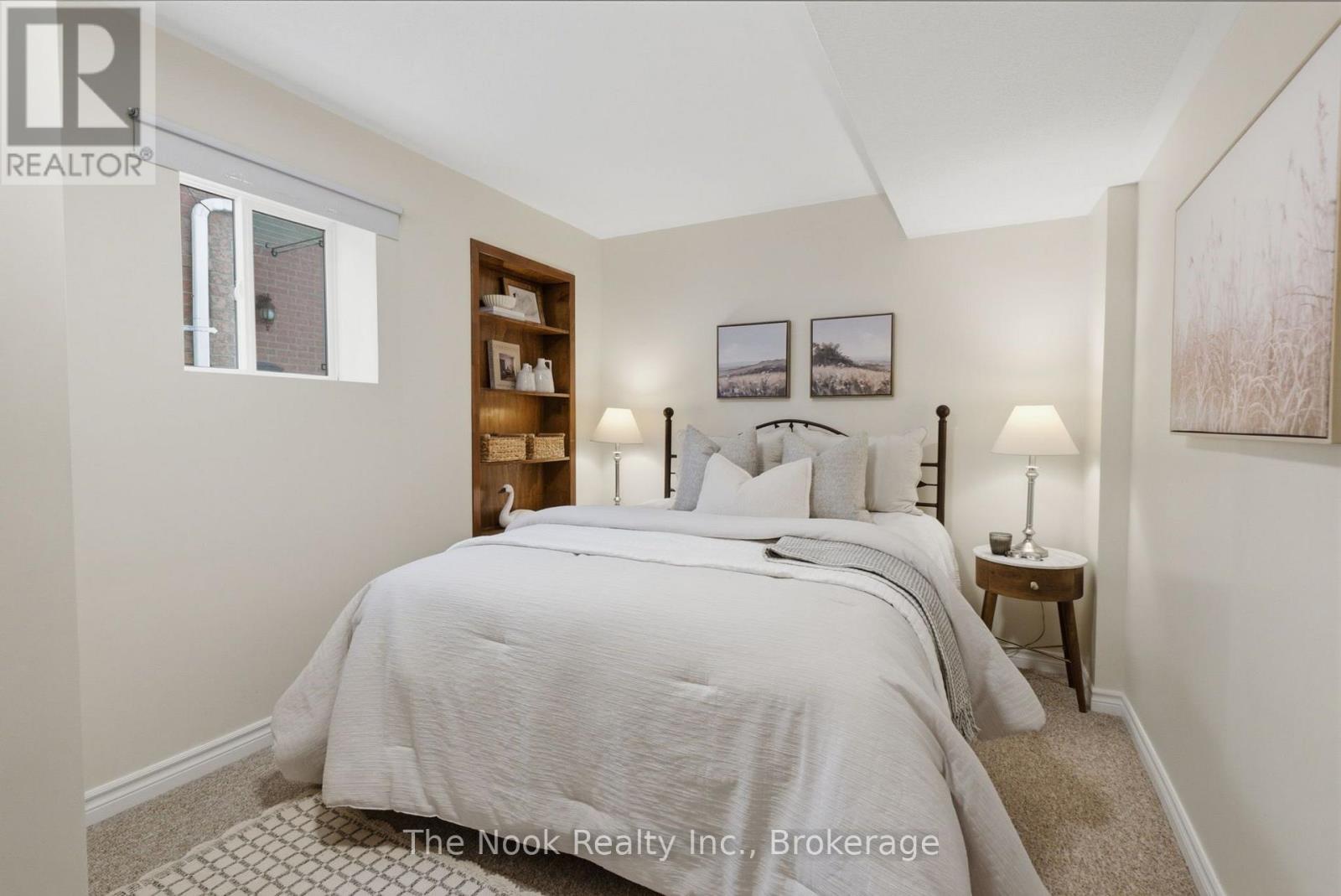 1120 TIMBERLAND CRESCENT - 37