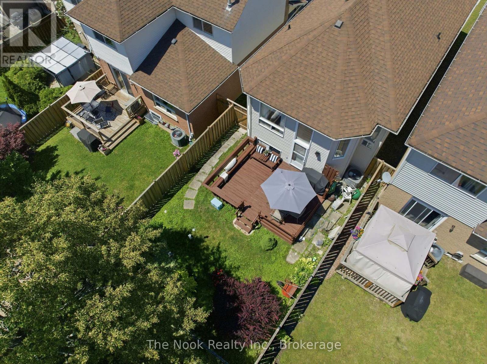 1120 TIMBERLAND CRESCENT - 41