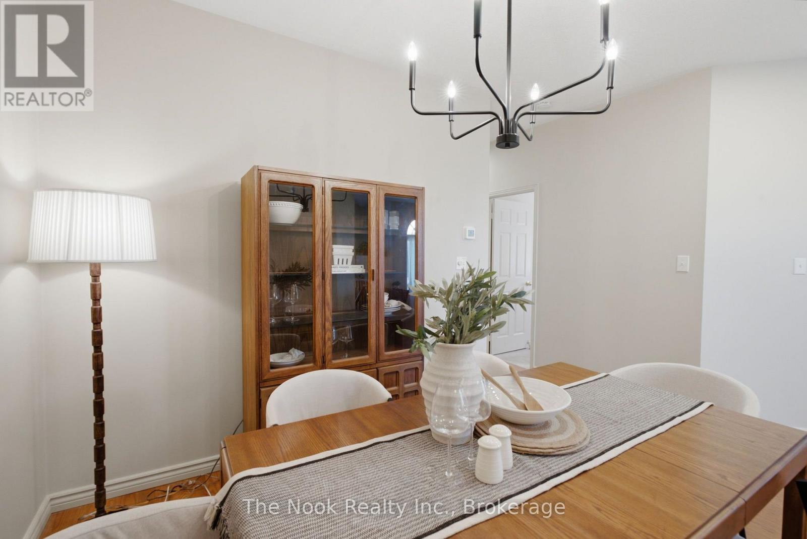 1120 TIMBERLAND CRESCENT - 9