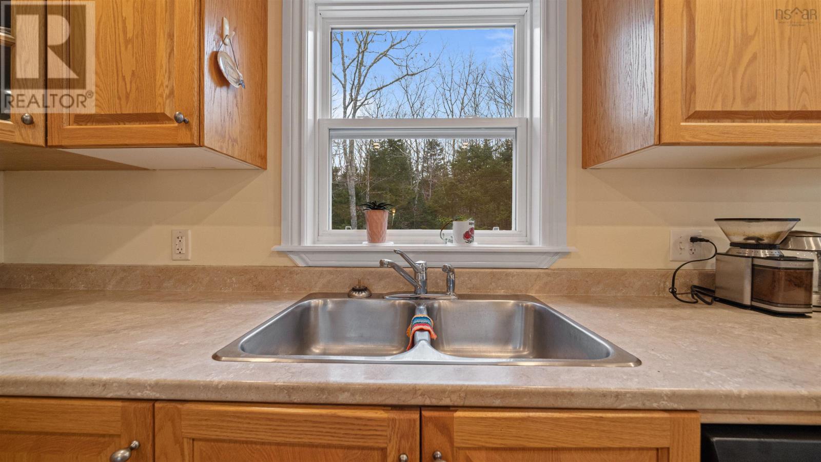 89 Clearwood Court - 13