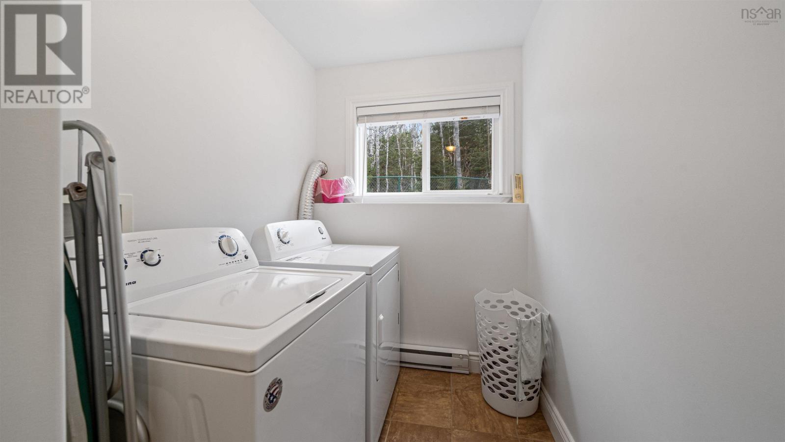 89 Clearwood Court - 41