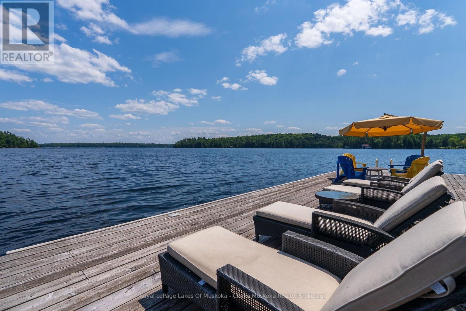 #5 1019 BLUFF ROAD - Image 10