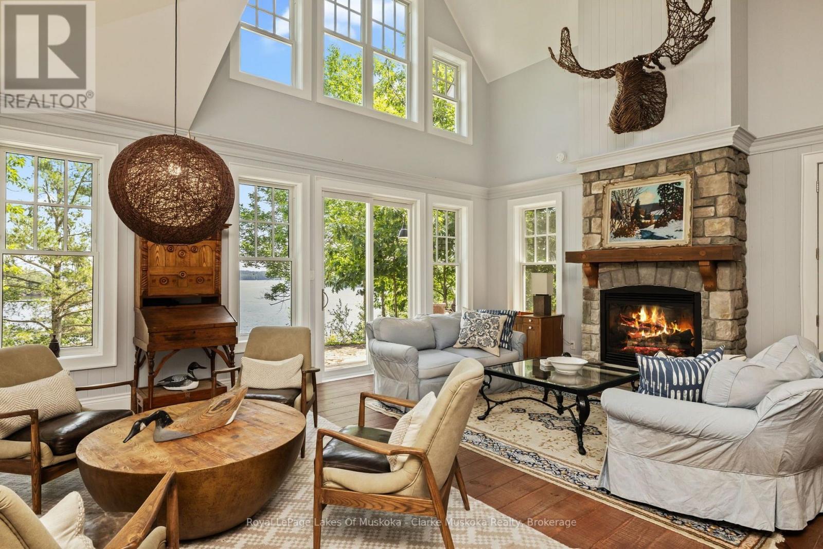 #5 1019 BLUFF ROAD - Image 12