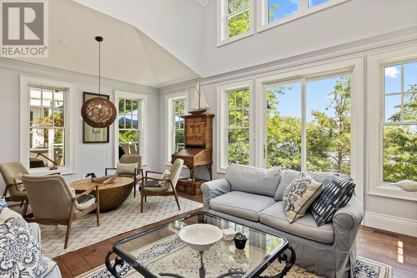 #5 1019 BLUFF ROAD - Image 13
