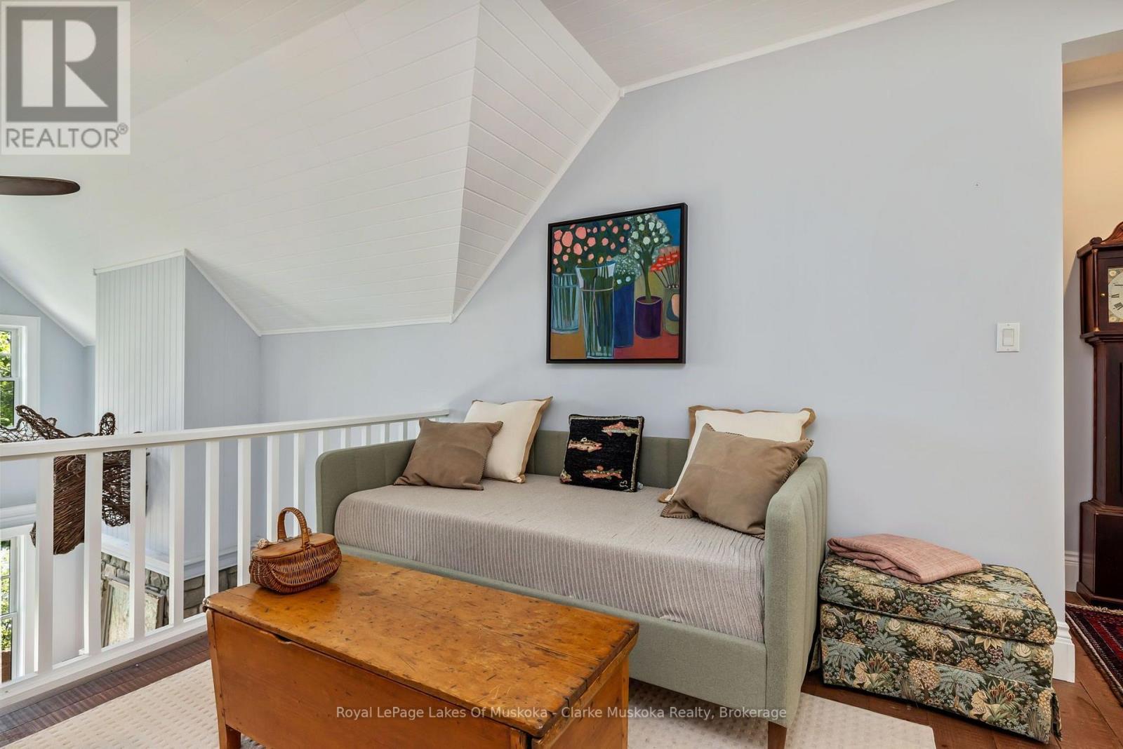 #5 1019 BLUFF ROAD - Image 26