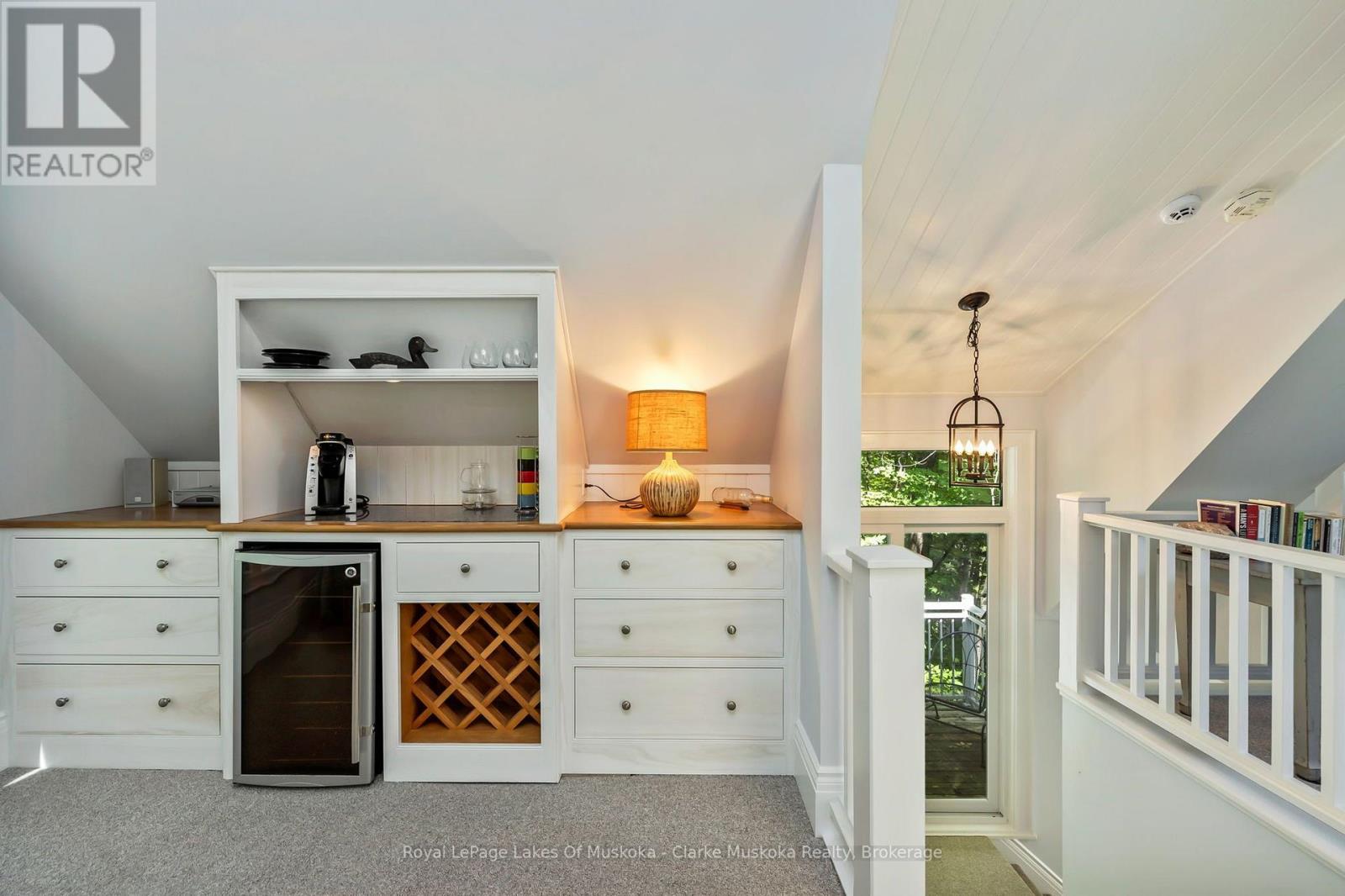 #5 1019 BLUFF ROAD - Image 33