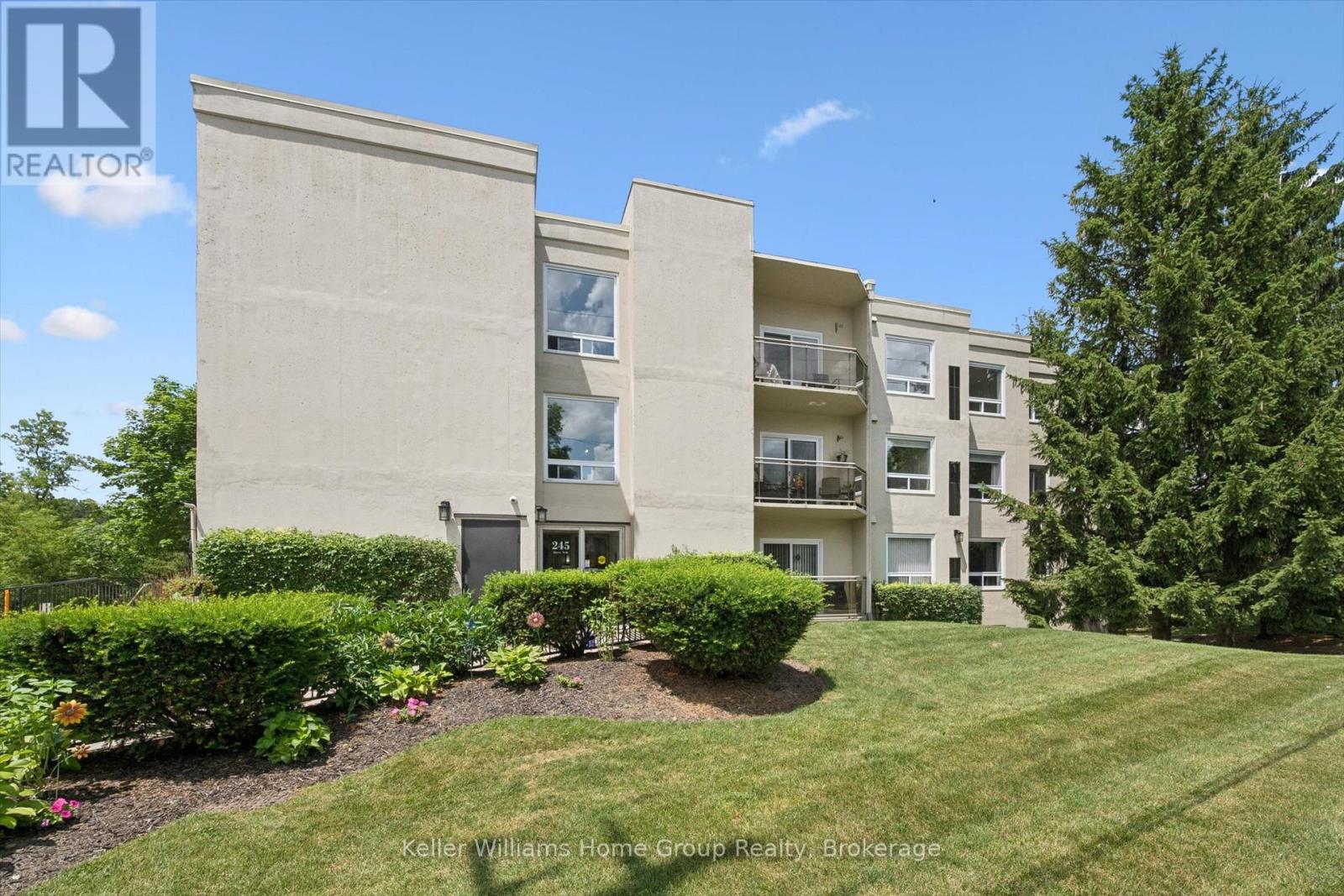 #305 245 QUEEN STREET W - 2