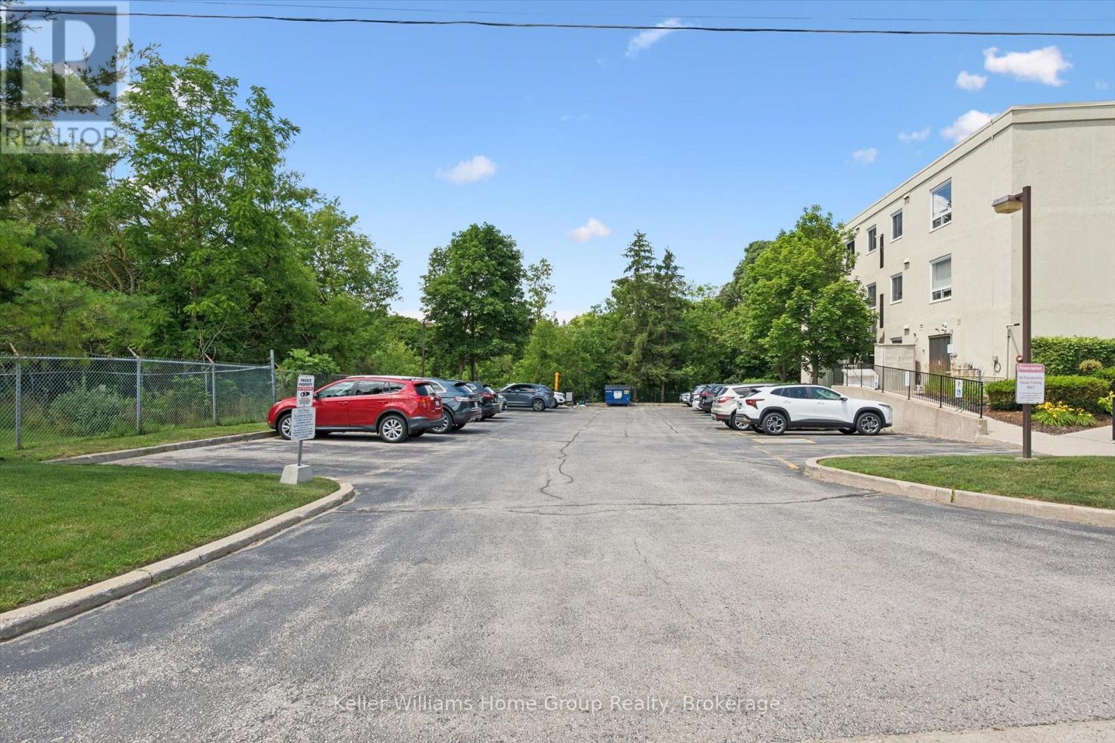#305 245 QUEEN STREET W - 37