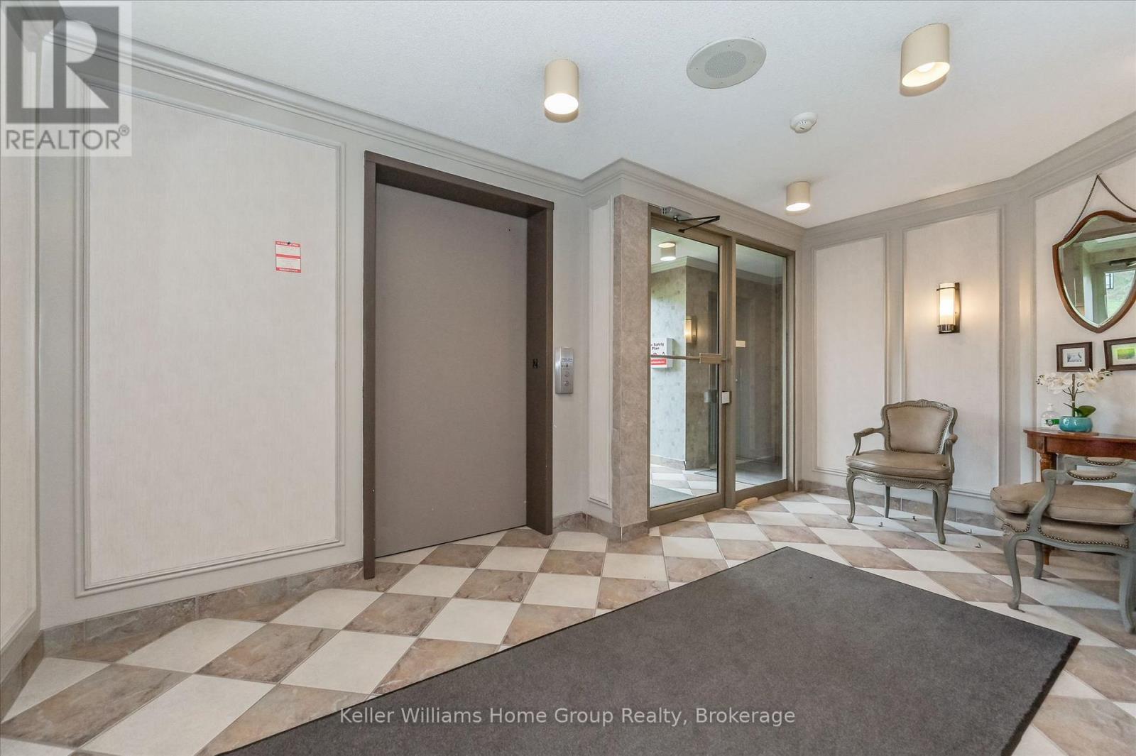 #305 245 QUEEN STREET W - 8