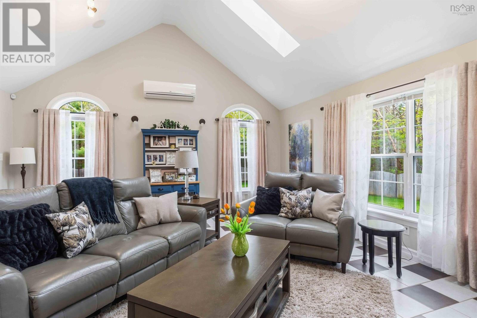 1460 Bridge Street - 12