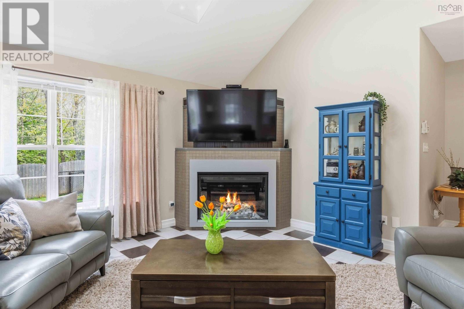 1460 Bridge Street - 14