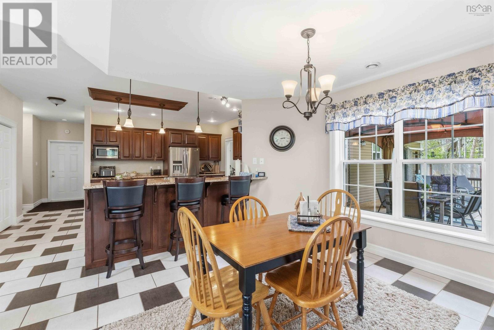 1460 Bridge Street - 21