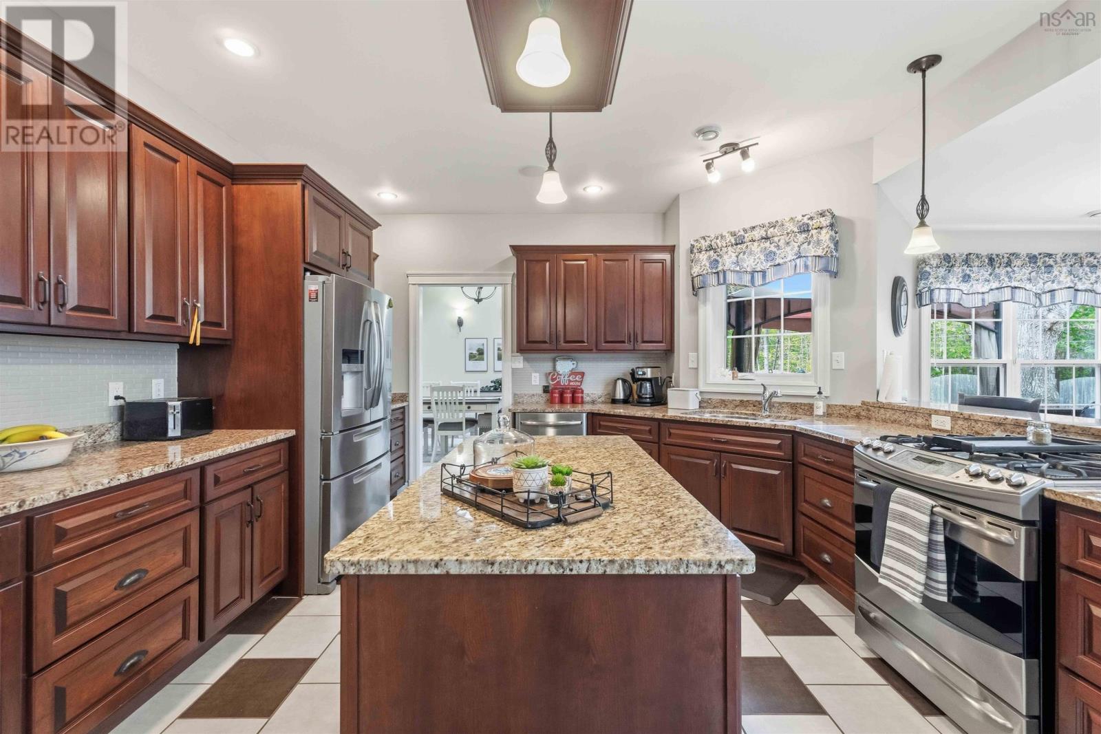 1460 Bridge Street - 16
