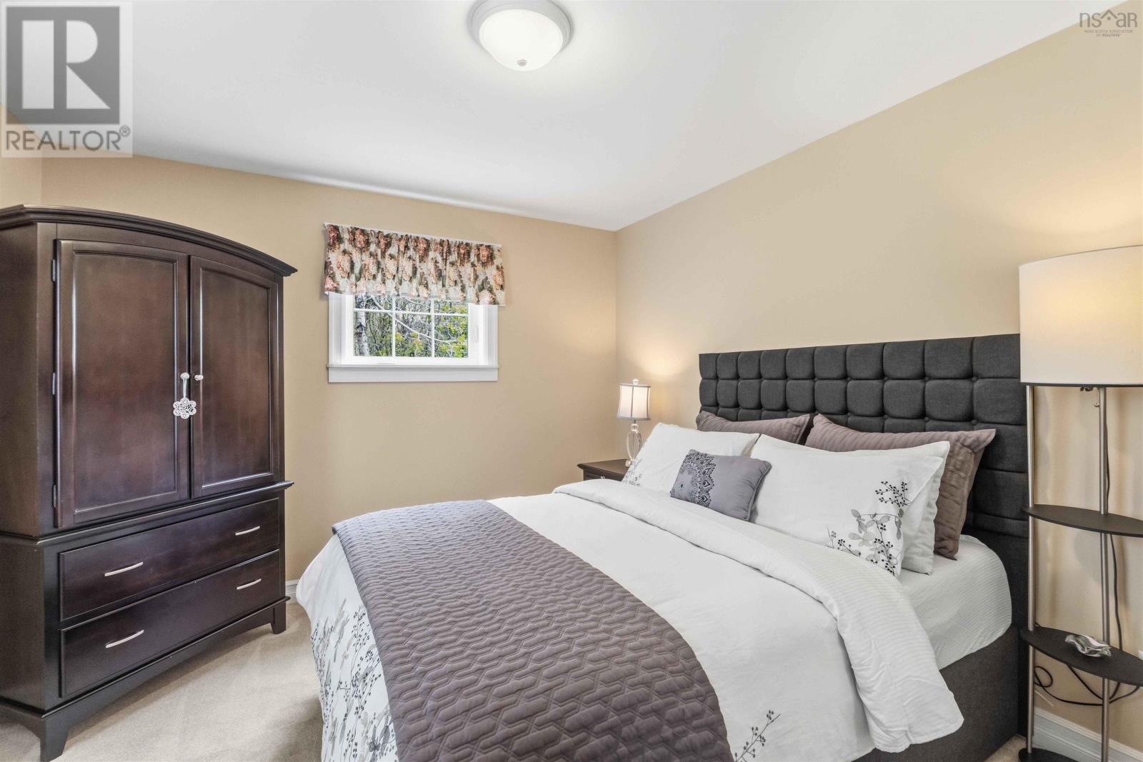 1460 Bridge Street - 23