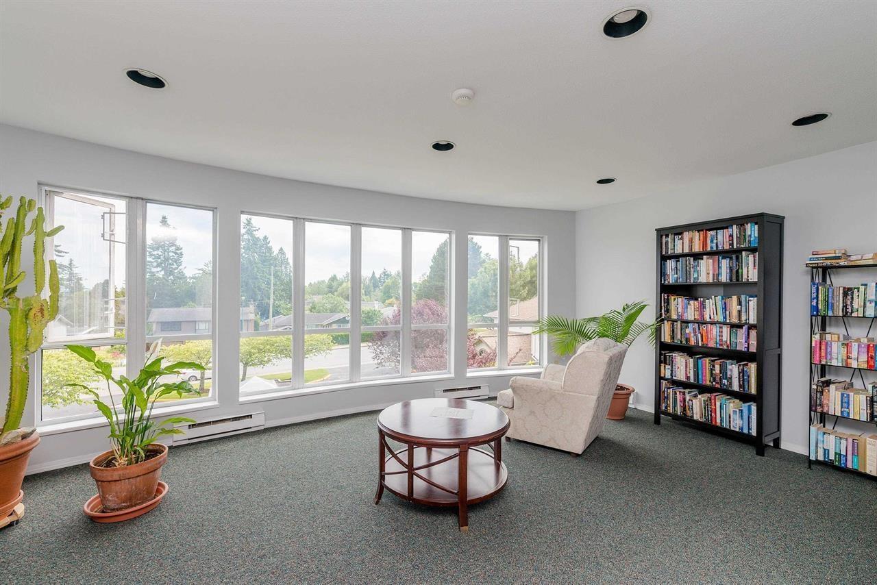 104 15991 THRIFT AVENUE, White Rock