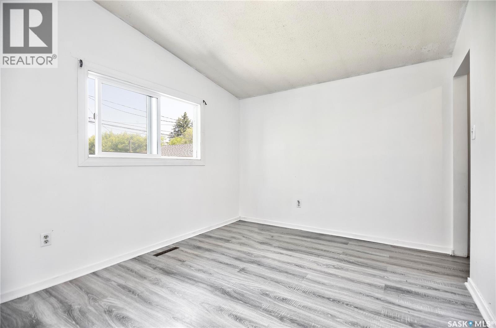 1450 15th STREET W - 11