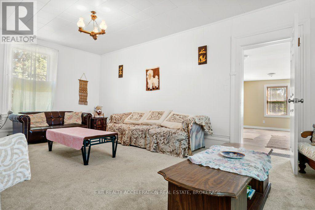 38 FITCHETT ROAD - 10