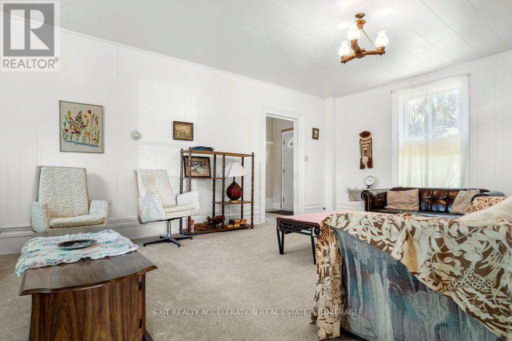 38 FITCHETT ROAD - 11