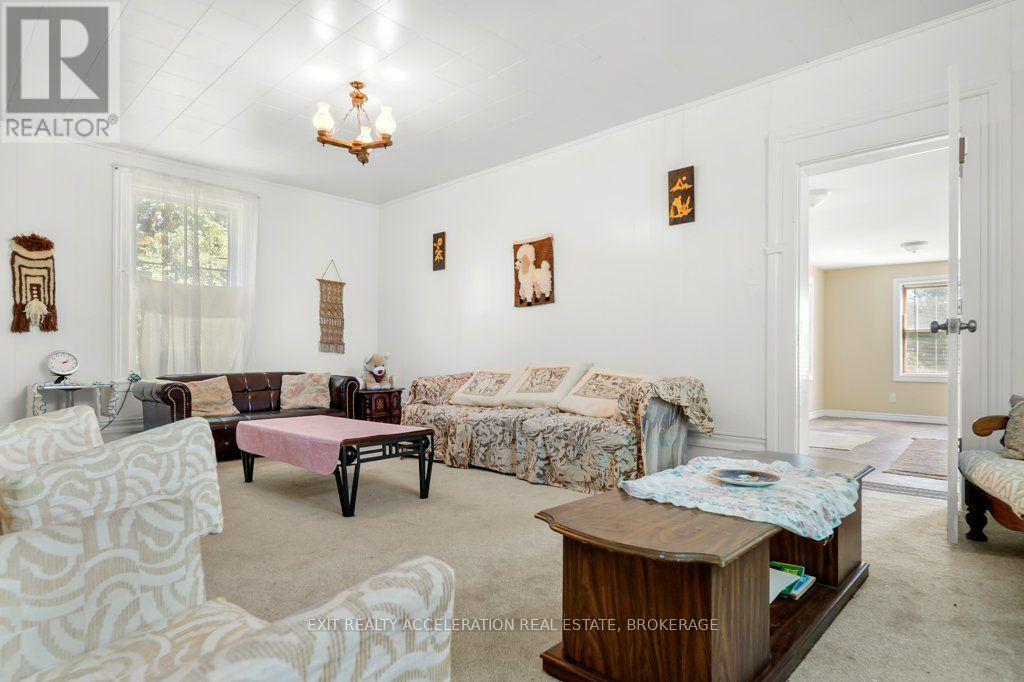 38 FITCHETT ROAD - 12