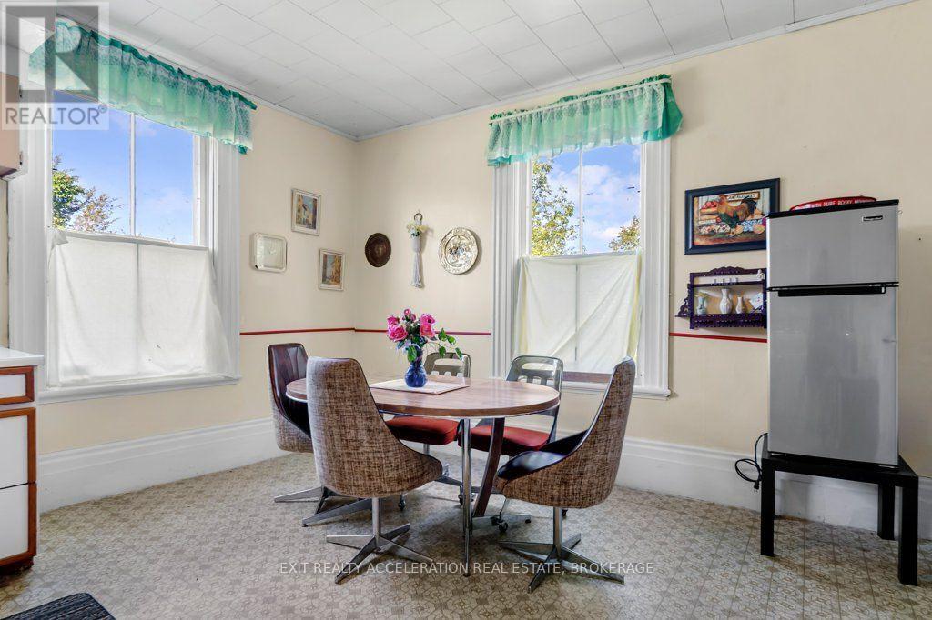 38 FITCHETT ROAD - 16