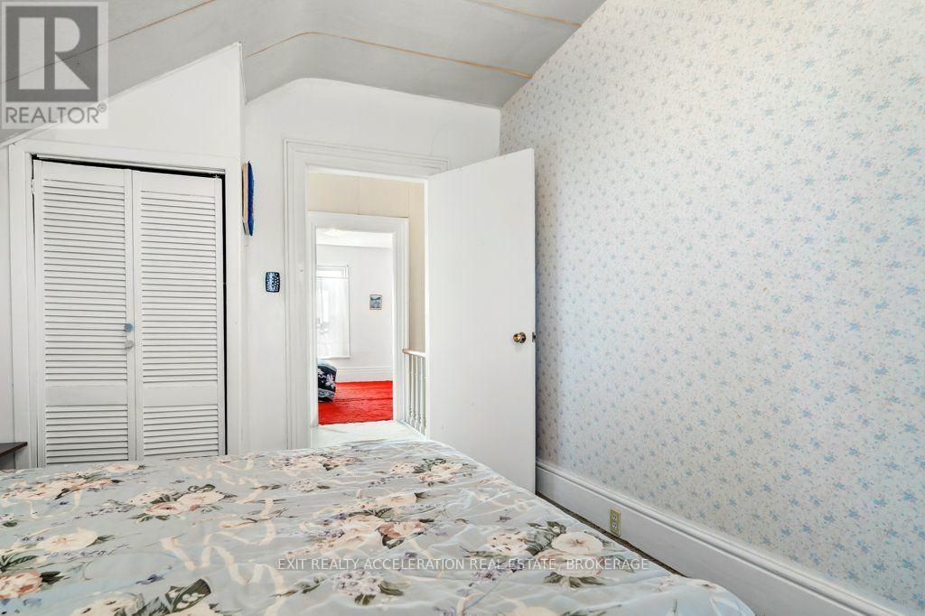 38 FITCHETT ROAD - 34