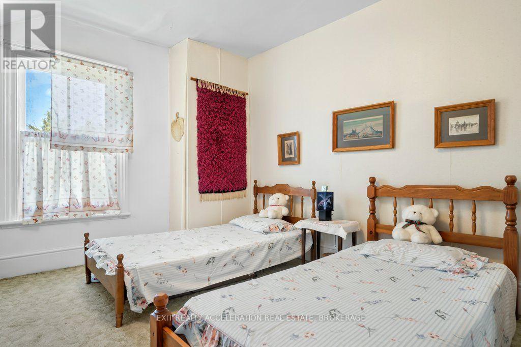 38 FITCHETT ROAD - 35