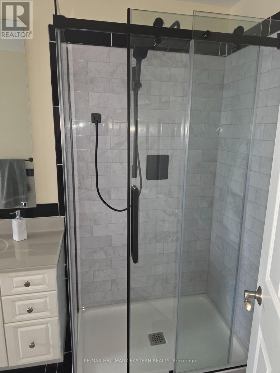 990 SILVERDALE ROAD - 14