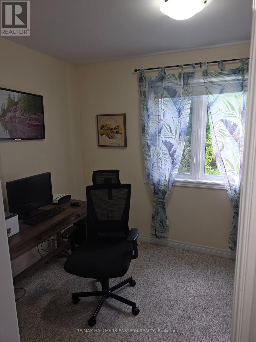 990 SILVERDALE ROAD - 3