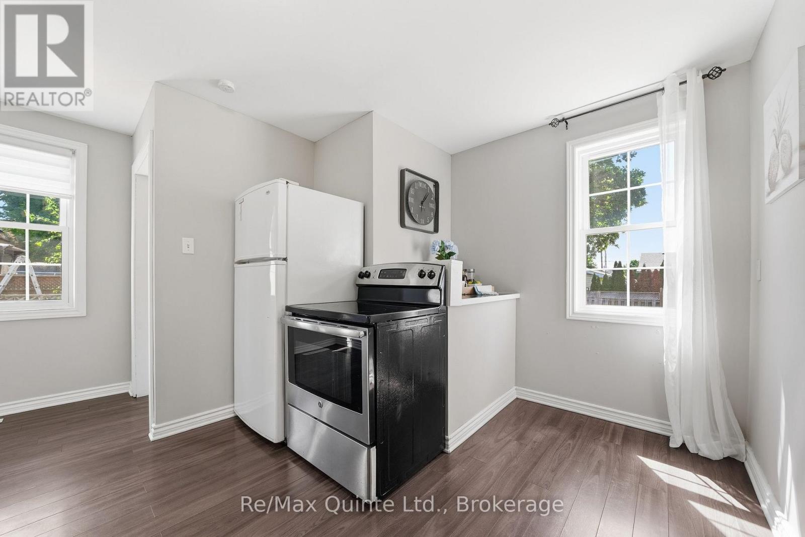 84 CAMPBELL STREET - 16