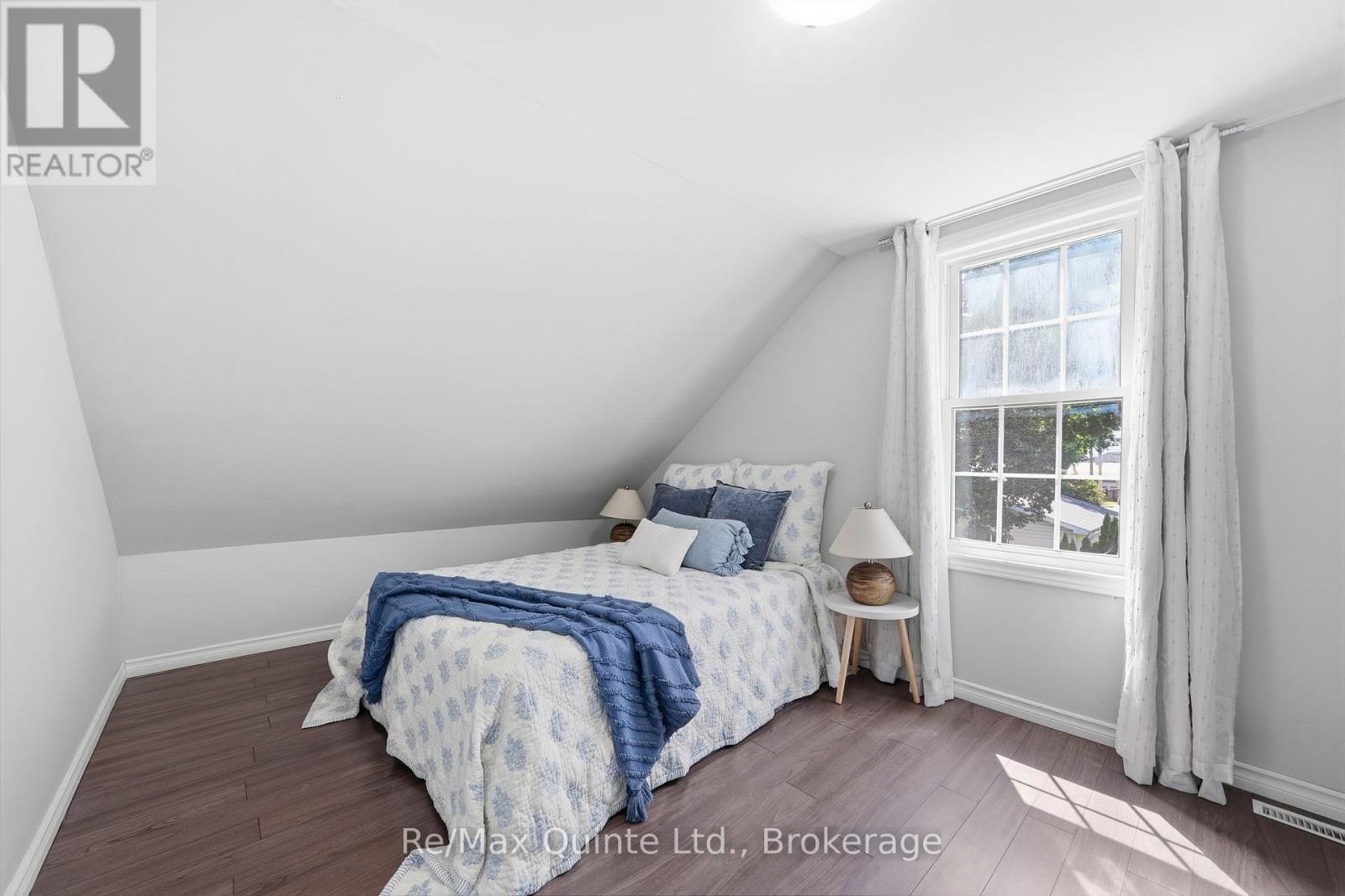 84 CAMPBELL STREET - 21