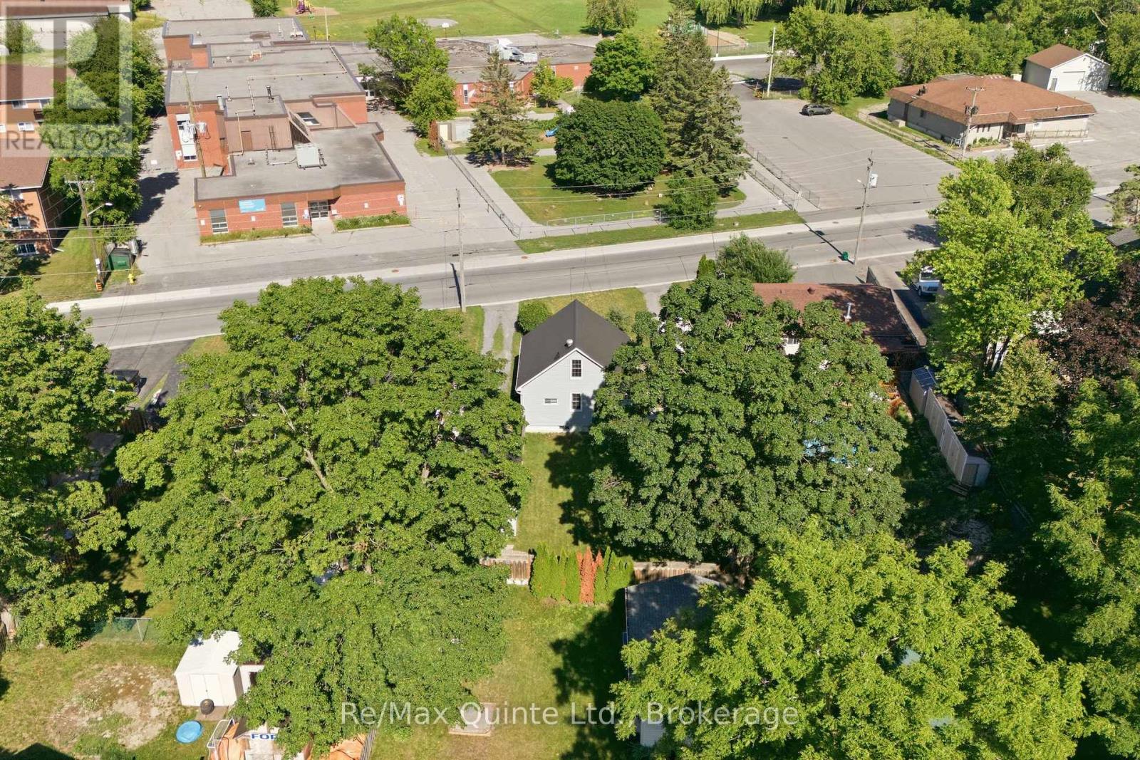 84 CAMPBELL STREET - 37