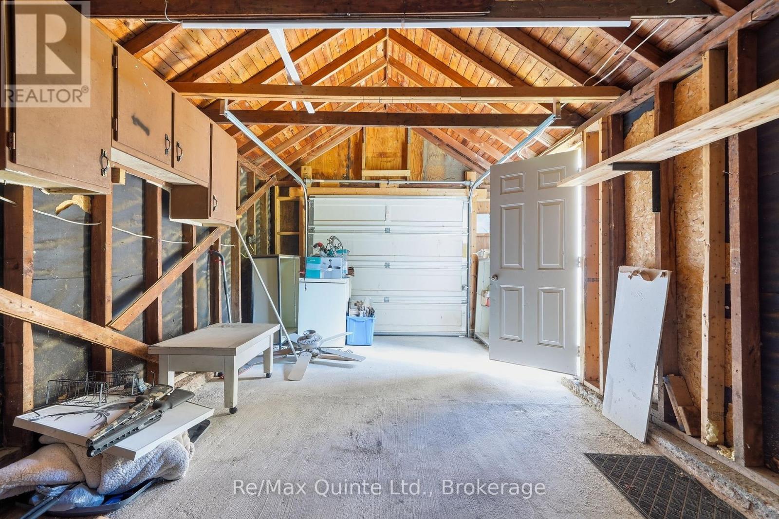 84 CAMPBELL STREET - 41