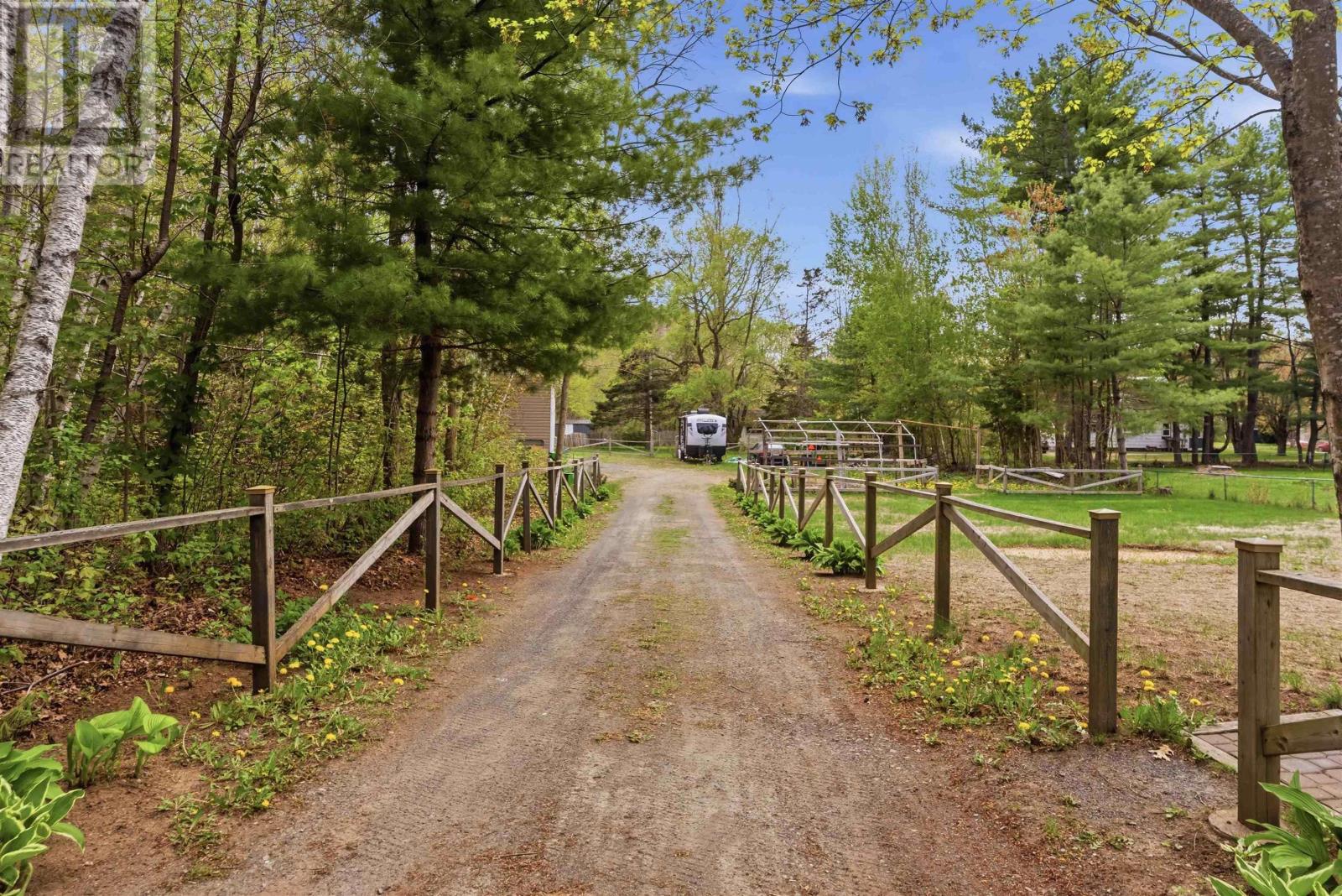 1460 Bridge Street - 46