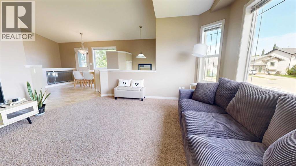 8941 70 Avenue - Image 5