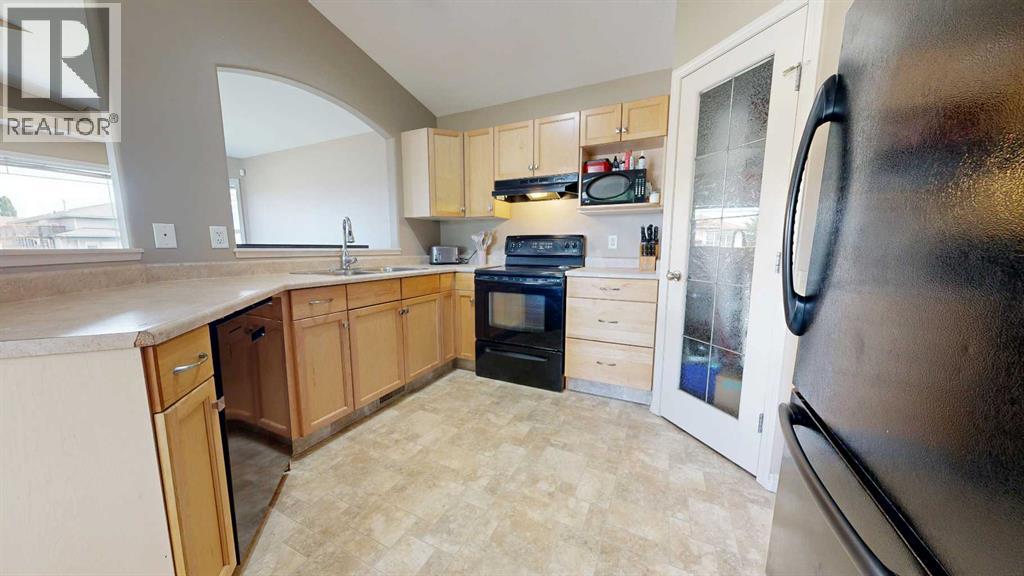 8941 70 Avenue - Image 10