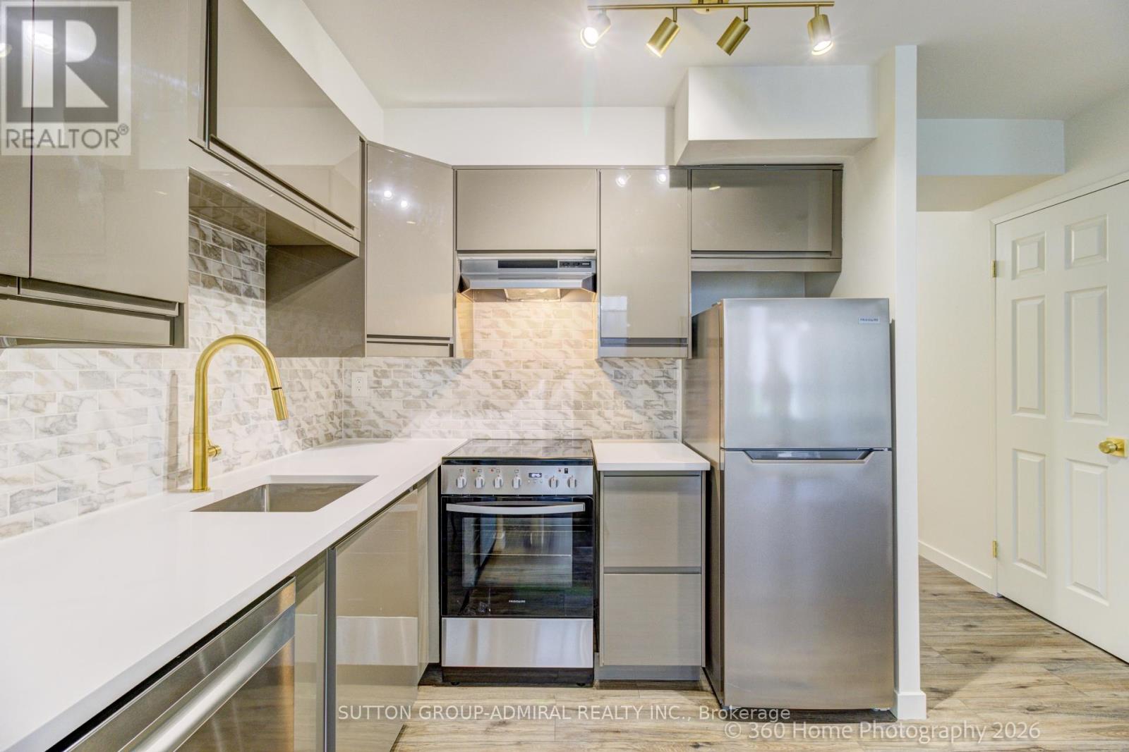 #501 43 EGLINTON AVENUE E - 7
