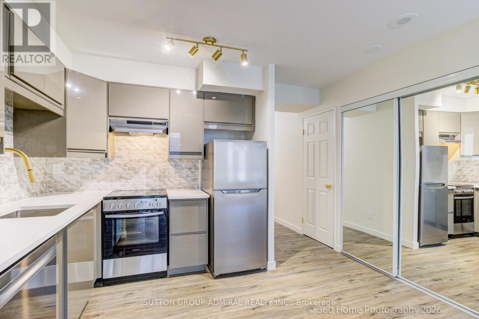 #501 43 EGLINTON AVENUE E - 8