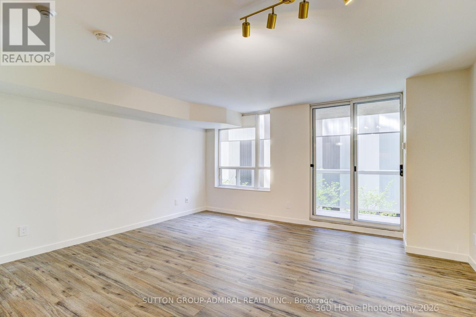 #501 43 EGLINTON AVENUE E - 9