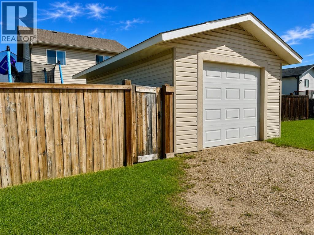 8941 70 Avenue - Image 3