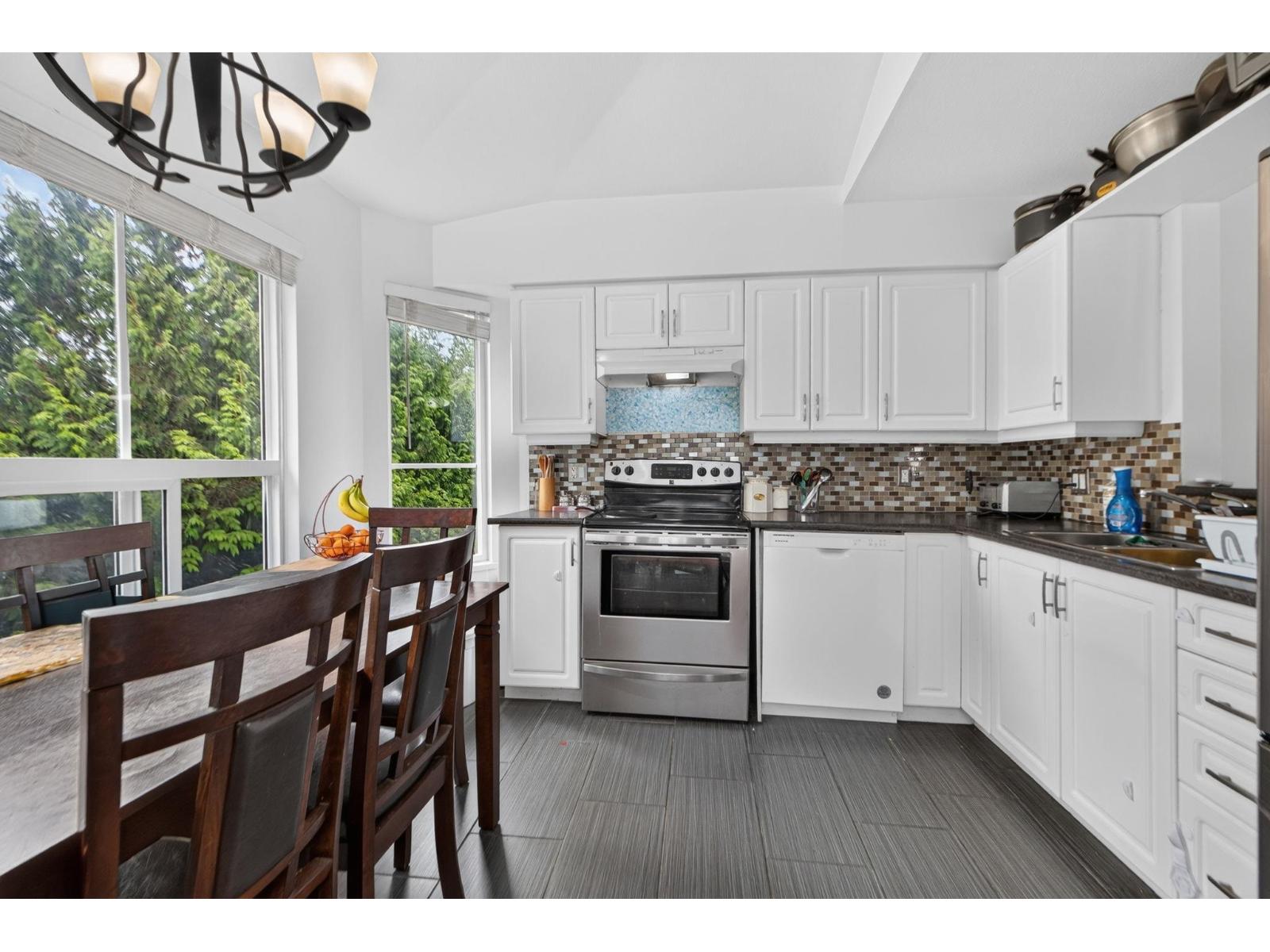 2 Bed, 2 Bath Apartment for Sale in Surrey – 303 12769 72 AVENUE, Surrey – MLS# R3144111 - Image 13