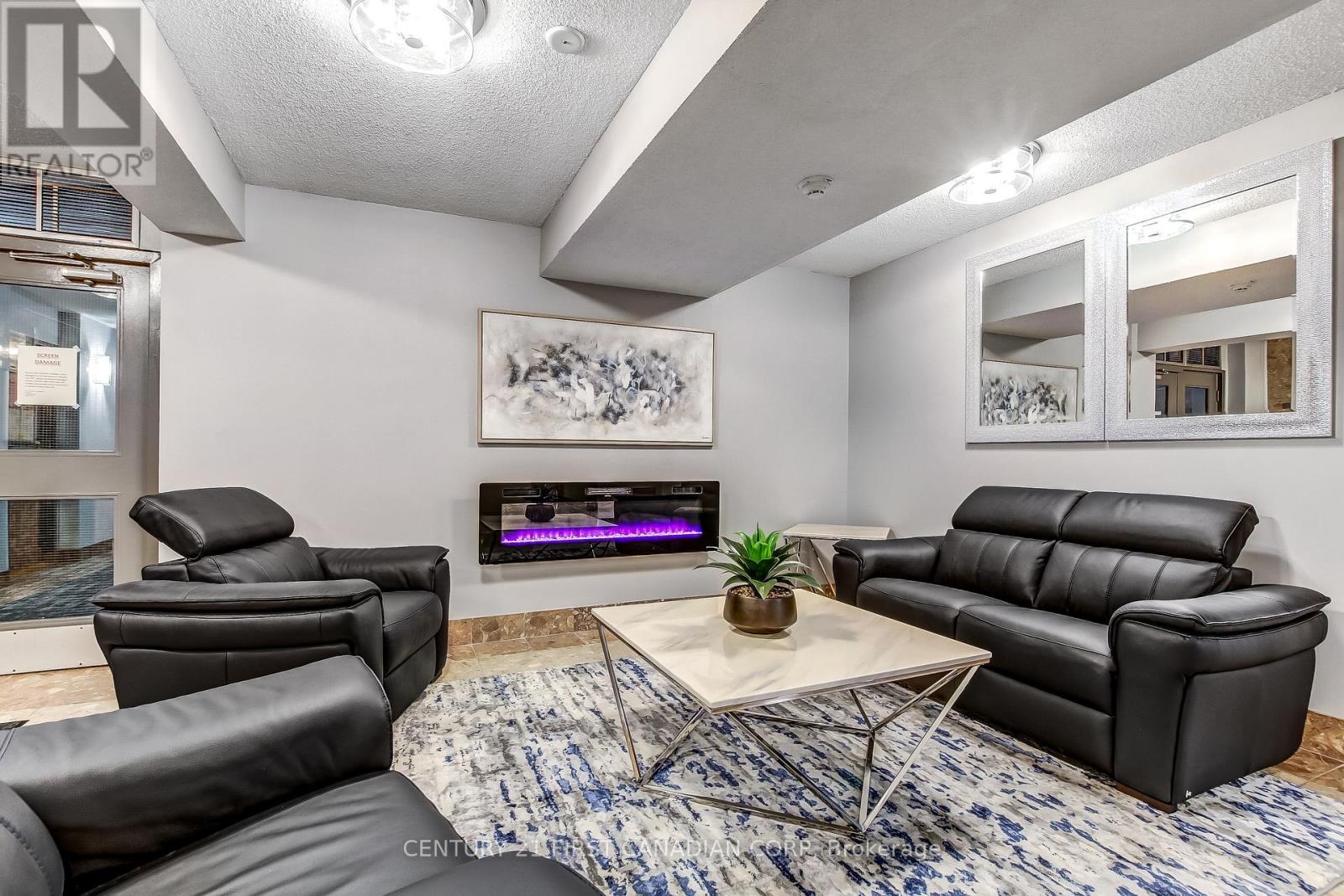 #315 1510 RICHMOND STREET - 4