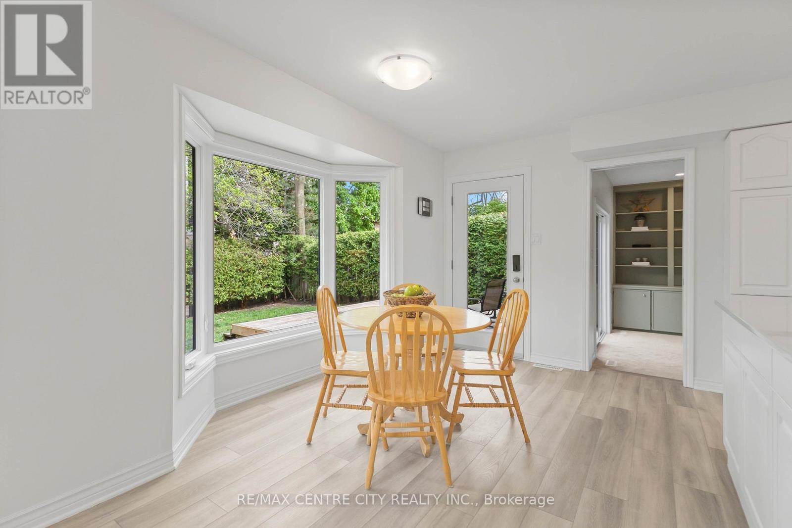 83 BRACEBRIDGE COURT - 22