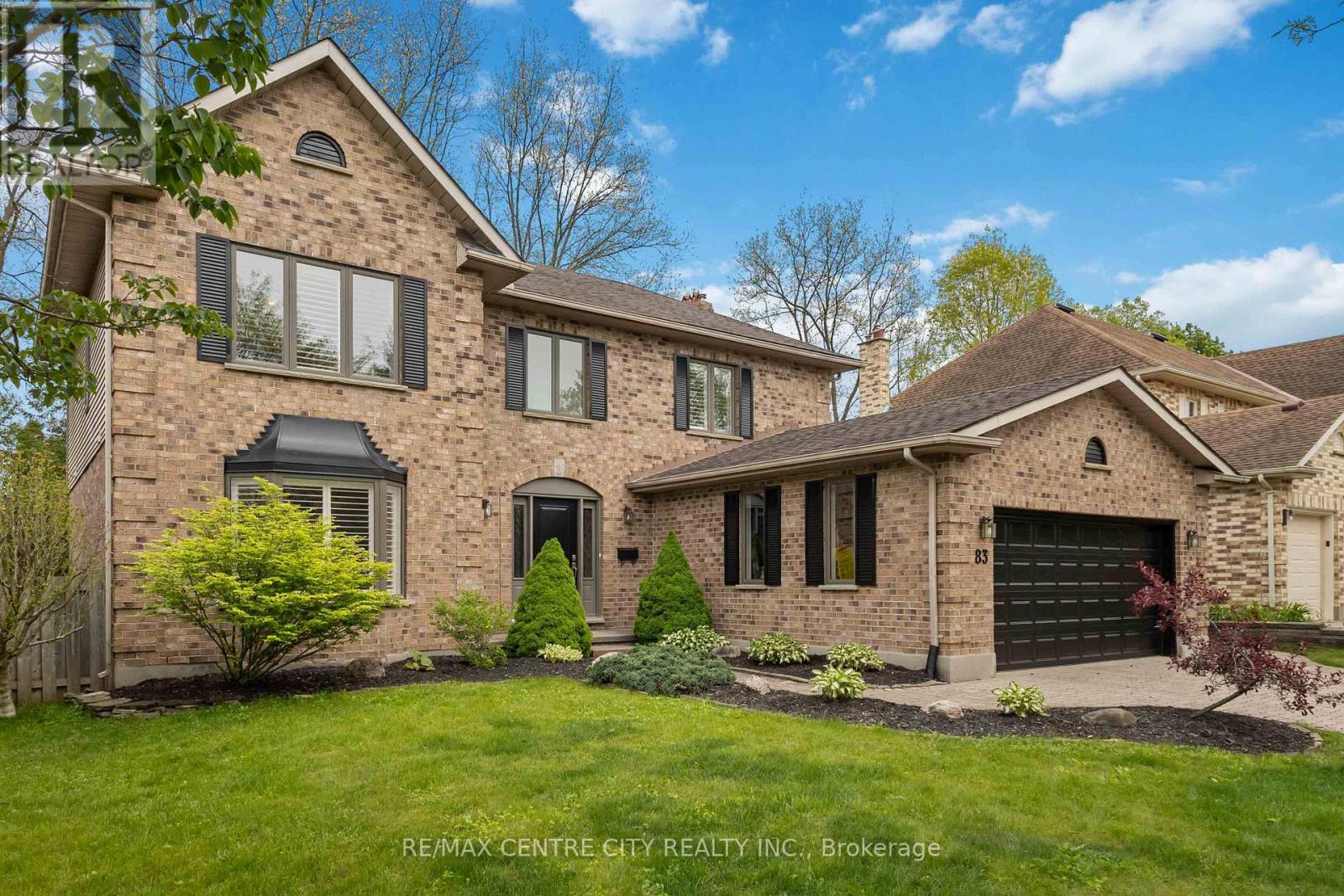 83 BRACEBRIDGE COURT - 3