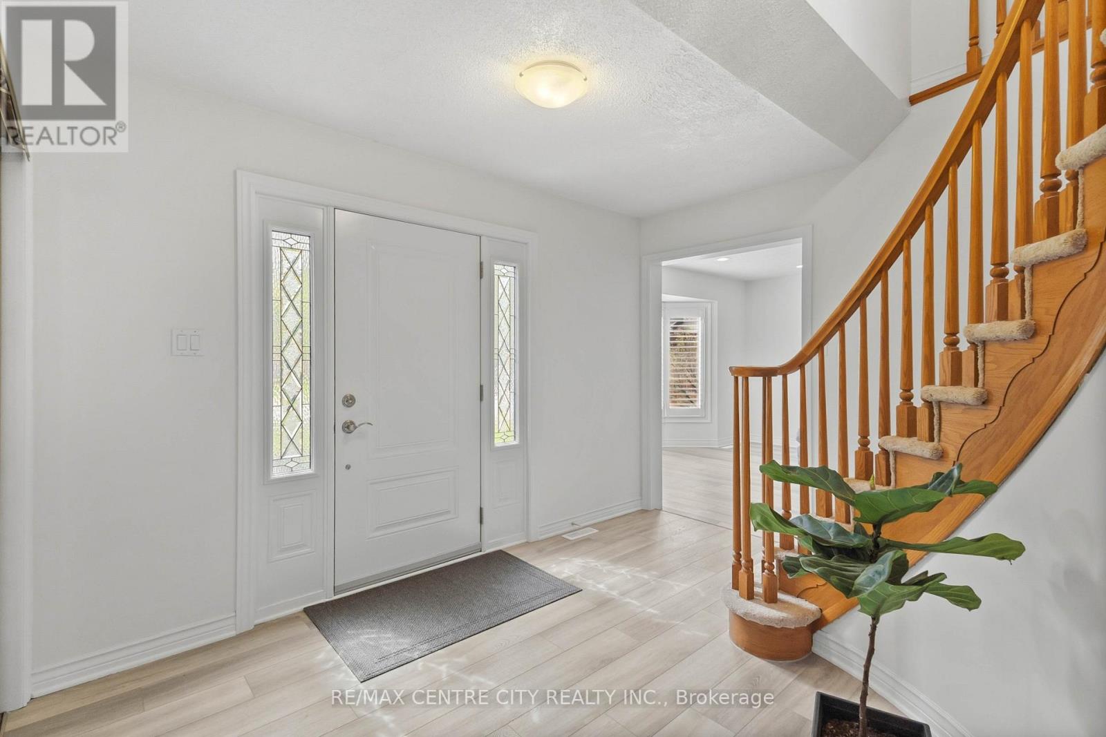 83 BRACEBRIDGE COURT - 5